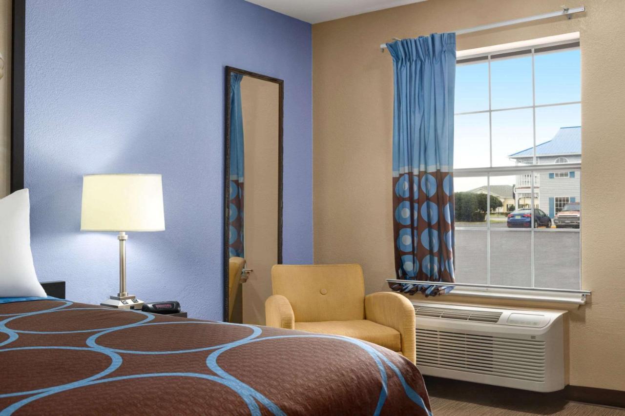Super 8 By Wyndham Foley Motel Dış mekan fotoğraf